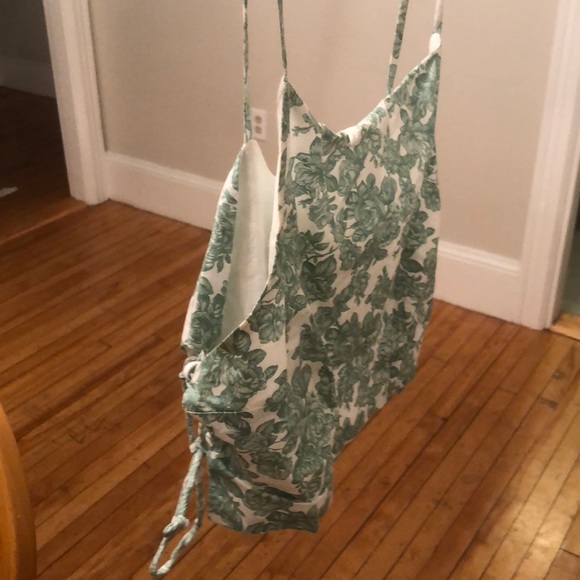 Floral Print Crop Top - Picture 3 of 5